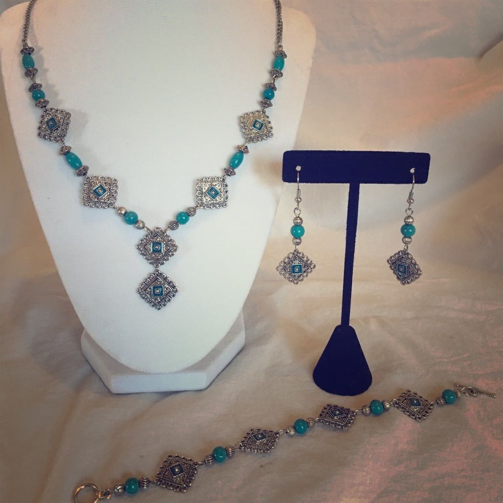 Necklace, Earring, Bracelet SET‎
